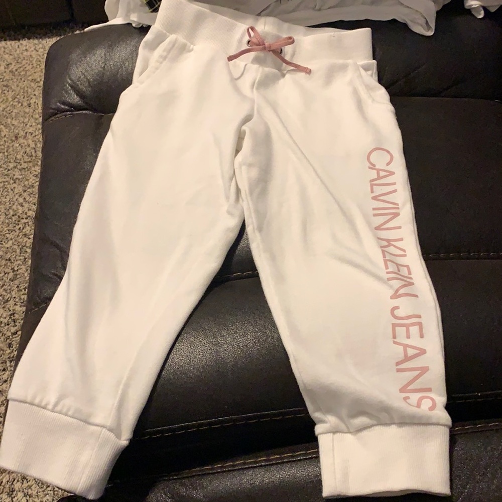 Girls capris.